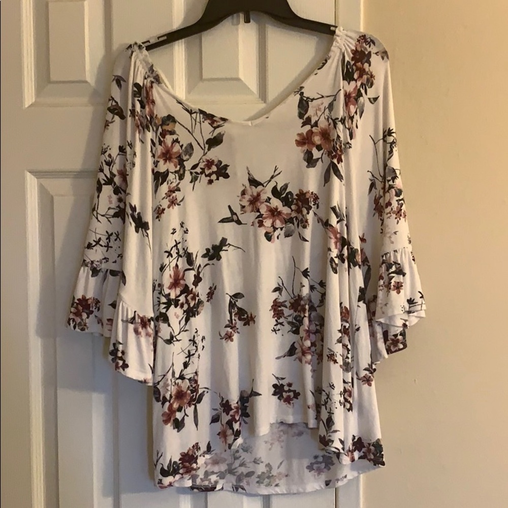 Floral white top